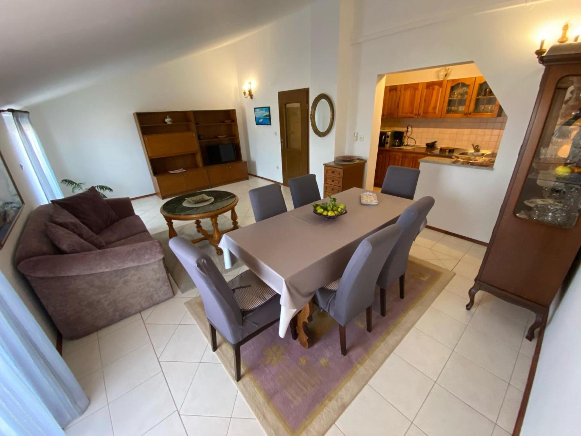 Purple House Apartment พูลา ภายนอก รูปภาพ